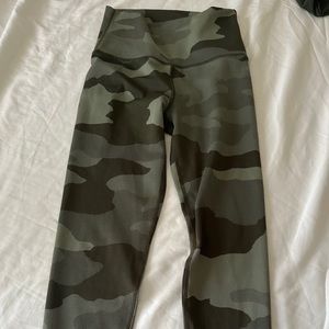 Small camo leggings by aerie